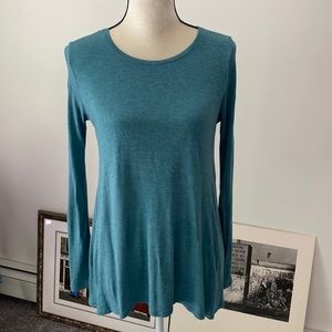 CABI Heathered Teal Long Sleeved Swing Top